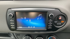 Toyota Yaris 1.5 VVT-i Icon 5dr Petrol Hatchback